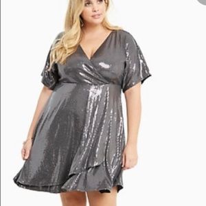 Torrid faux wrap sequined dress size 2 18-20